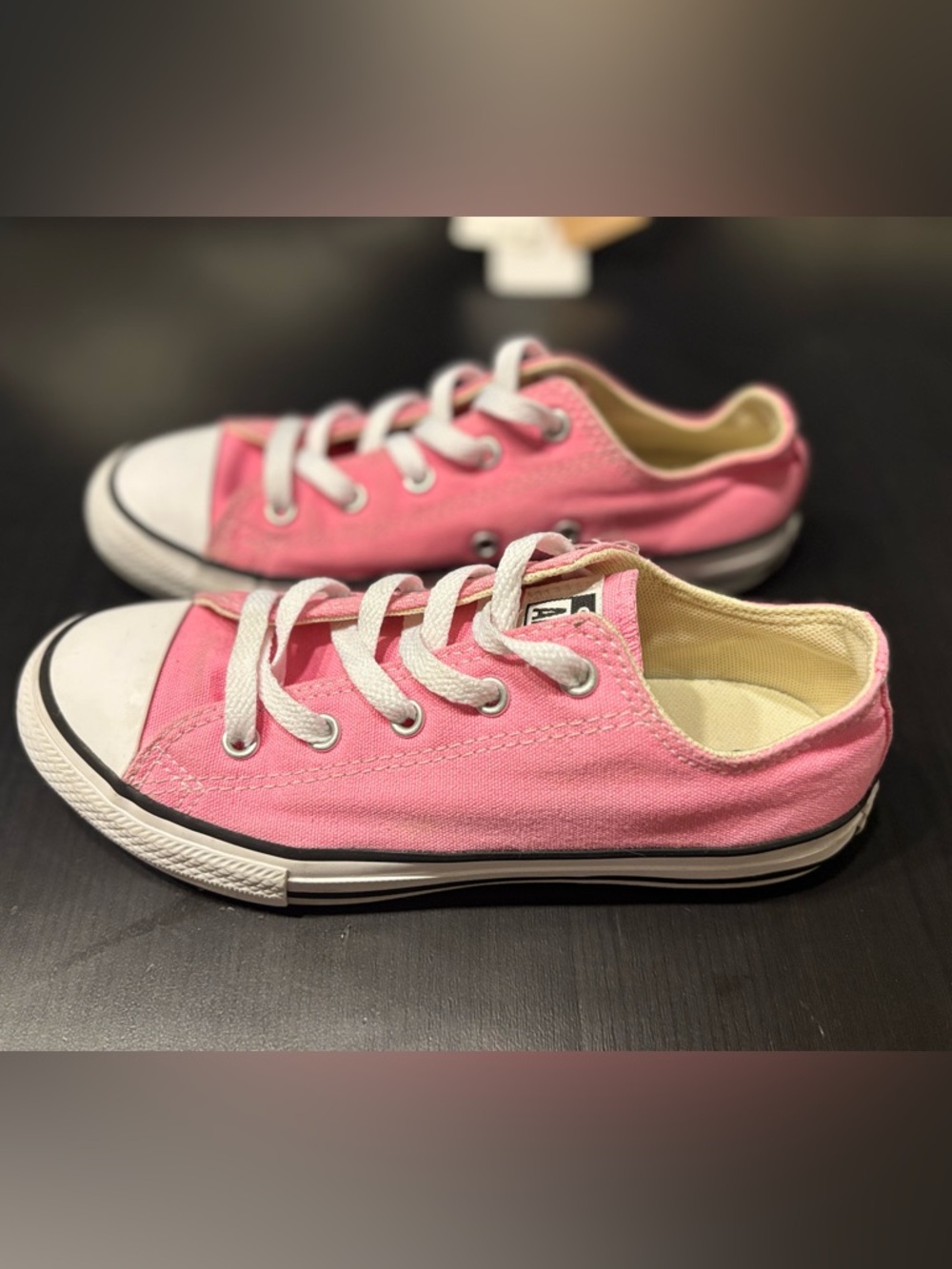 Converse Kids Pink Low Top Canvas Sneakers with White Laces Size 2.5 - Picture 5 of 7